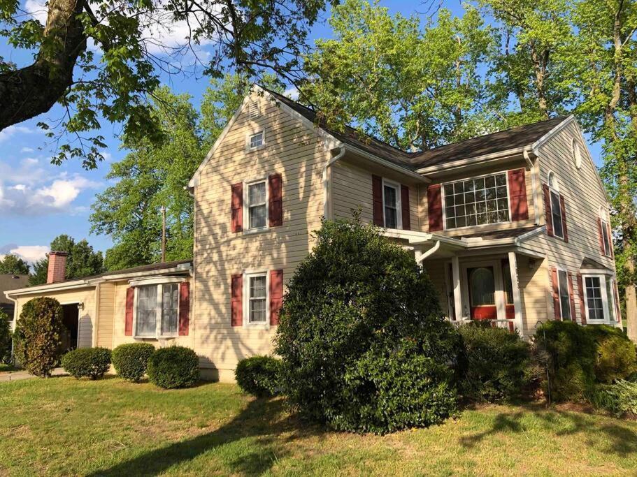 Remodeled Salisbury Home Exterior photo